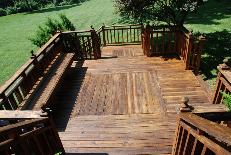 Elegant Deck Features