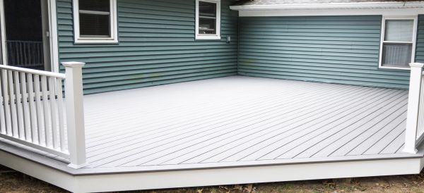 Cost of Vinyl Decking Installation in Boerne